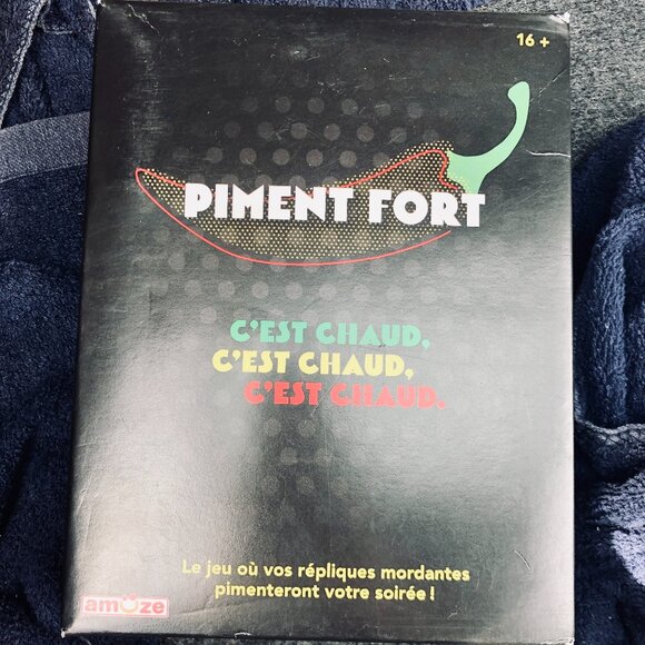 Piment Fort Party Game - 100% Complete - French Adult Game 16+ - Amuze - Picture 1 of 2